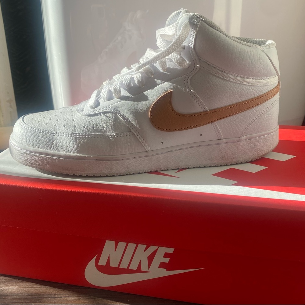 Beige Check Nike Court Borough Mid 2 size 7 (UK 6)
